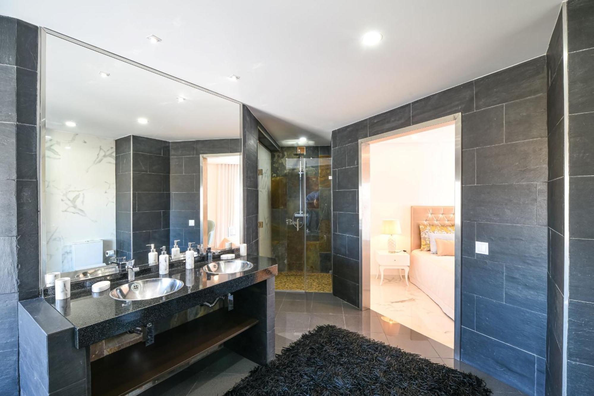 The Penthouse In Praia Da Rocha Portimao Exterior photo