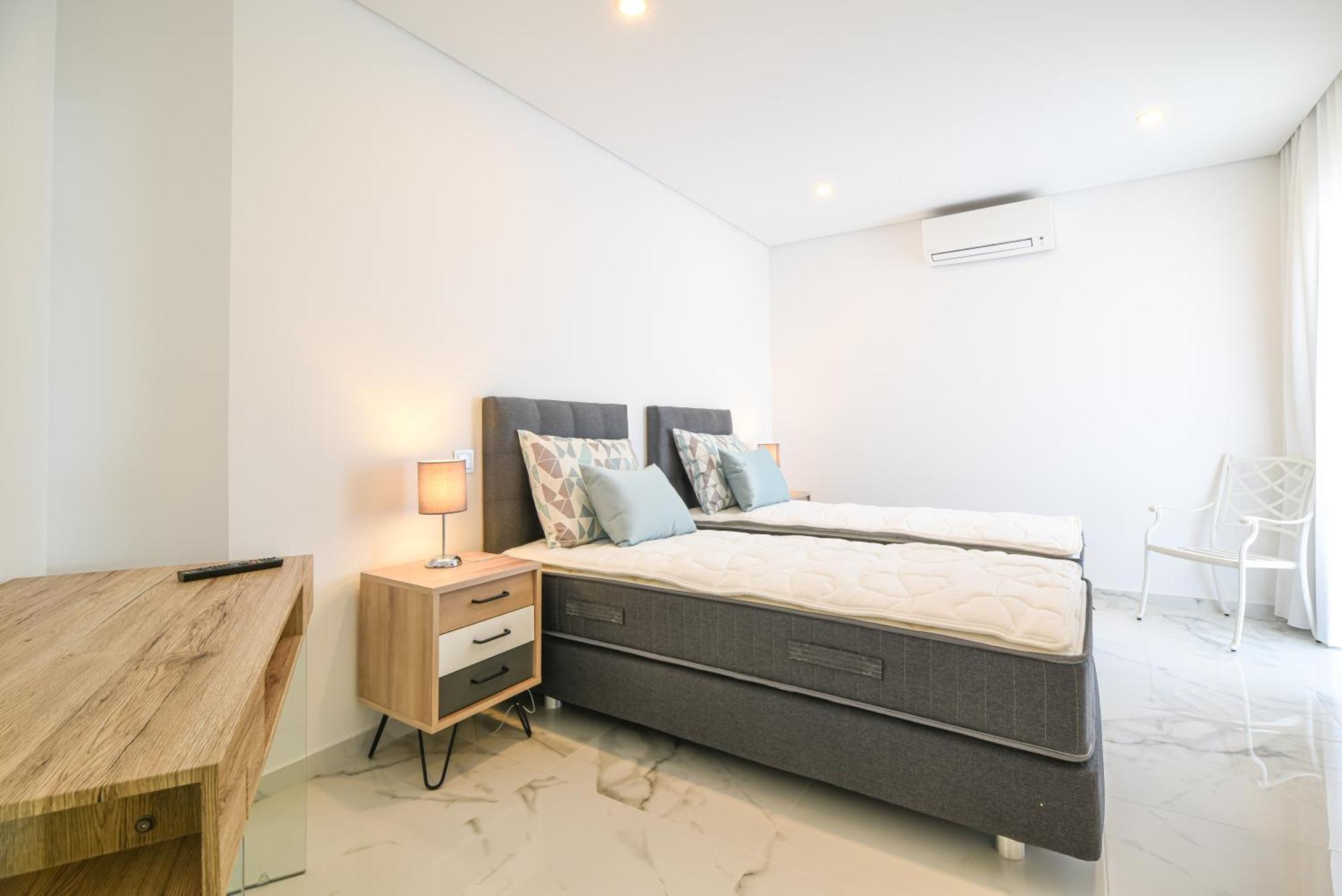 The Penthouse In Praia Da Rocha Portimao Exterior photo