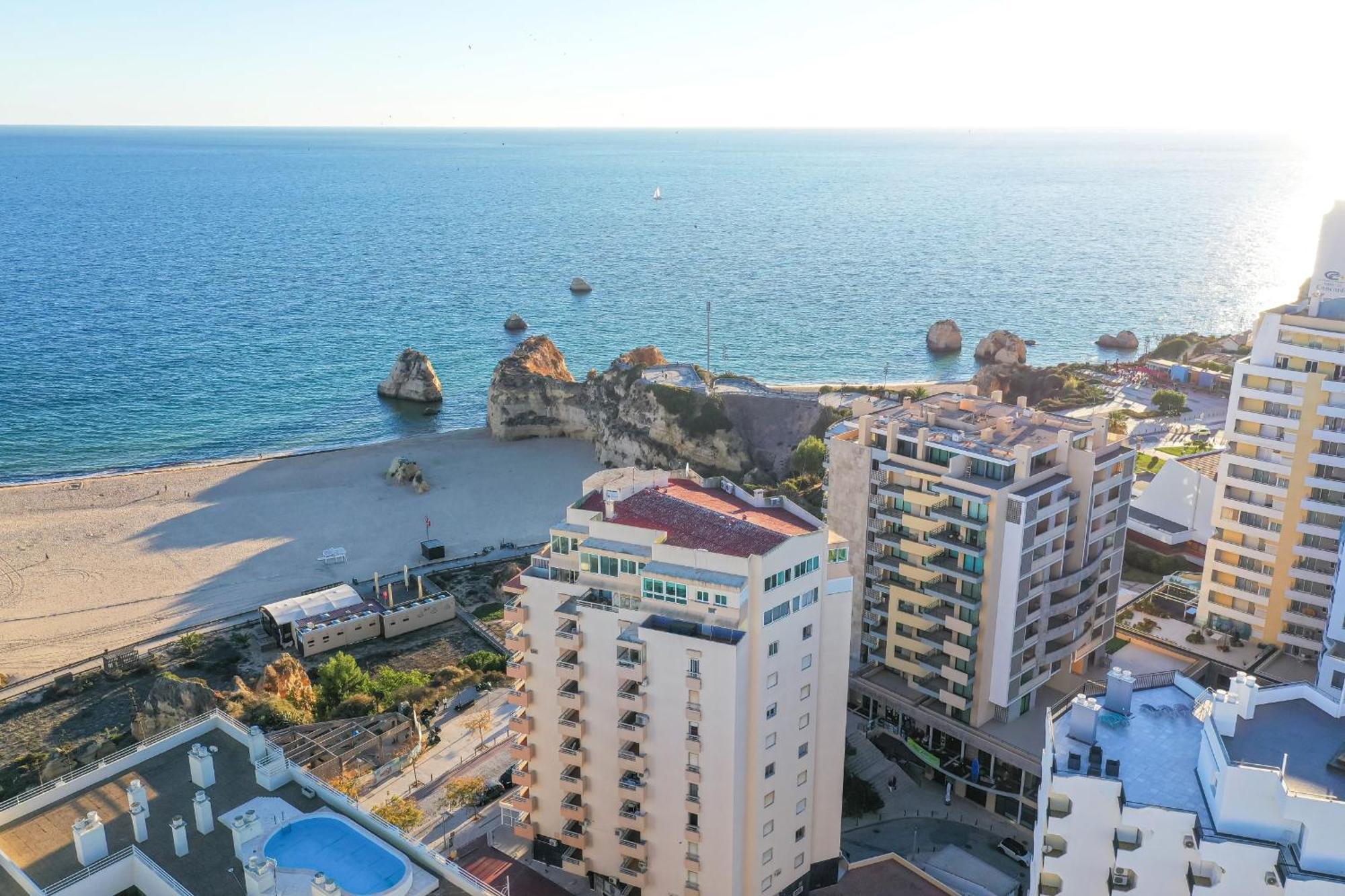 The Penthouse In Praia Da Rocha Portimao Exterior photo